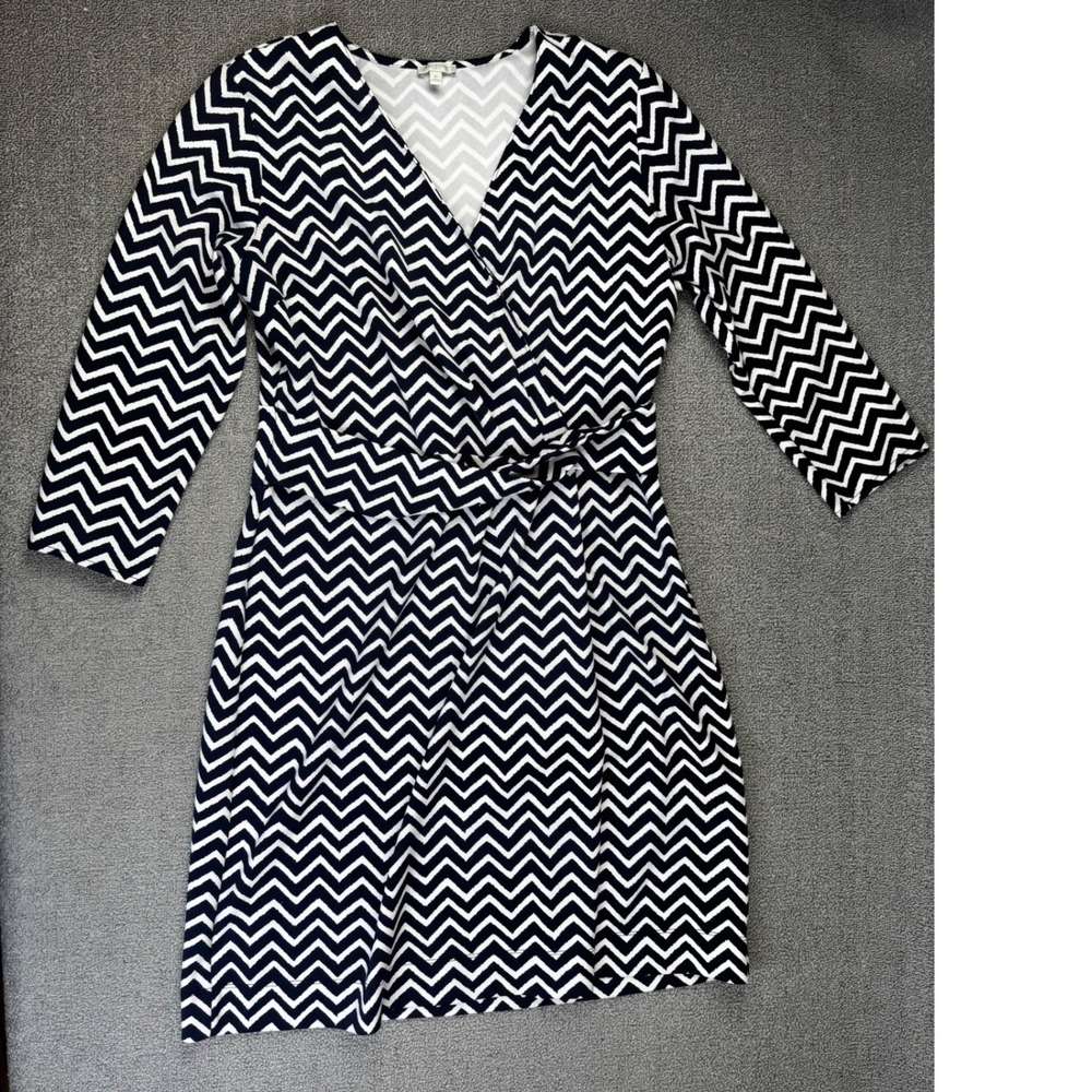 Talbots Dress Womens Medium Navy White Chevron Faux‎ Wrap Dress Career Classic